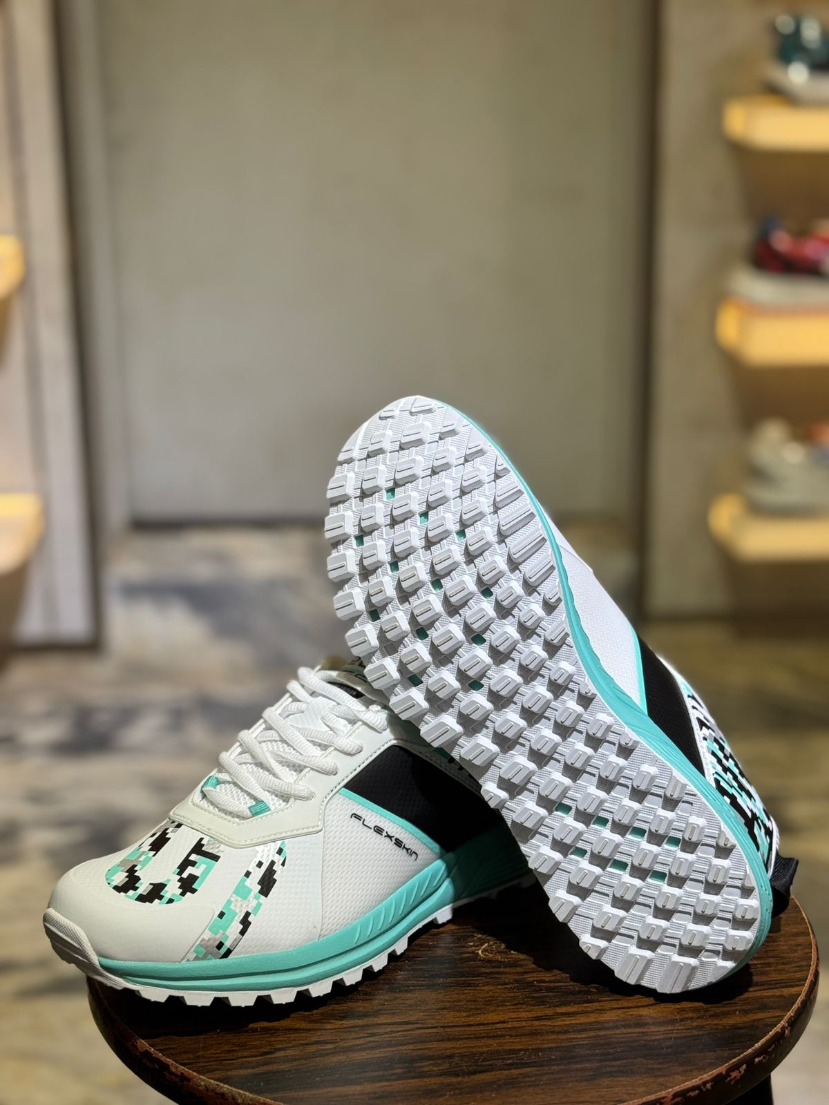 Solm 8 Cricket Shoes
